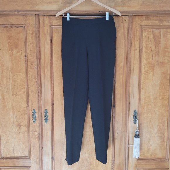 Danielle B Tapered Leg Black Women's Cigarette Pant. Size 6/8 - Picture 2 of 9